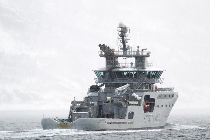 Tàu hộ vệ bờ biển Harstad